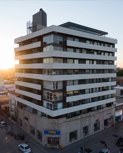 Posse Center - Justiniano Posse - Desarrollo de Ammiraglia